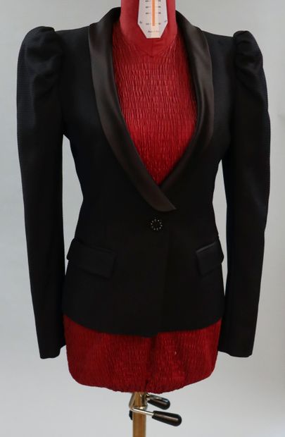 null Lot de 6 pièces : 1 jupe Versace en tulle et organza noirs, un ensemble veste...