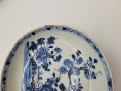 null Blue and white porcelain set, China and Vietnam, 19th century
: 
- 1 bowl with...