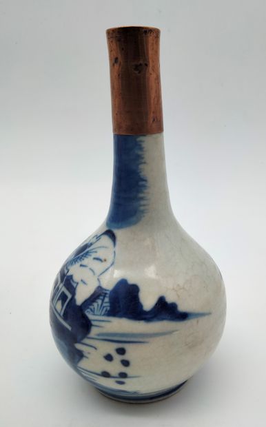 null Vase et cache-pot, Chine, XIXe - XXe siècle
Vase soliflore en porcelaine et...
