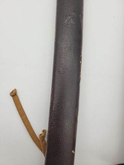 null Tanto, Japan, late 19th century Bakumatsu
periodHandle and fabric and shagreen.
Lacquered...