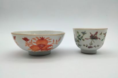 Deux bols en porcelaine, Chine, XIXe siècle...