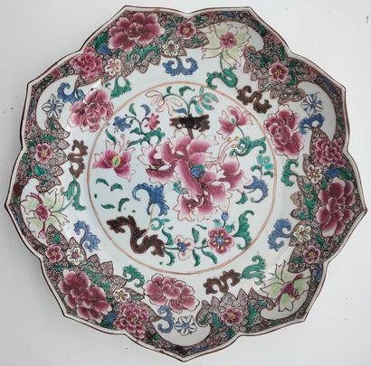 null 2 assiettes en porcelaine, Chine, Compagnie des Indes, XVIIIe siècle
Dont :
-...