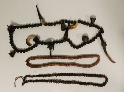 null Three necklaces, Nepal and Nagaland, 20th century-
Shaman necklace made of snake...
