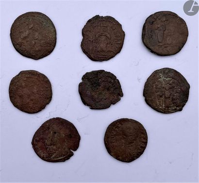 Lot de 8 bronzes byzantins (Héraclius, Justin...