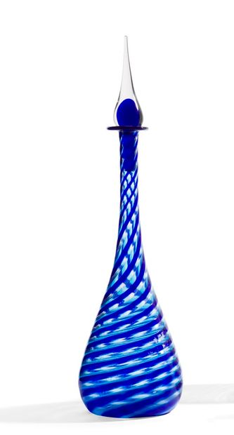 null Long and fine bottle in blown glass with spiral ribbons of blue, royal blue...