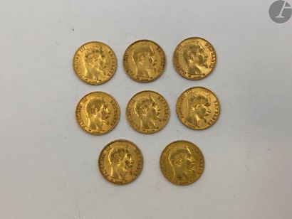  8 pièces de 20 Francs en or. Type Naopléon III tête nue