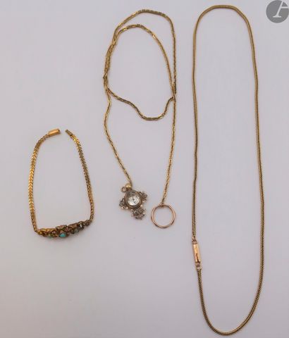  Lot de bijoux en or (18K). Poids brut : 16,6 g 
- un bracelet centré d'un motif...