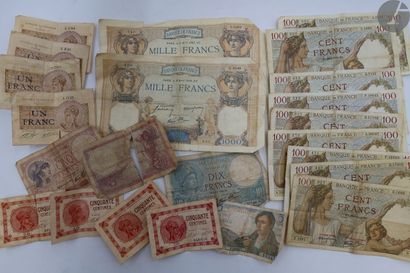 null Lot de 23 billets anciens français (1000, 100, 10, 5, 1 Francs et 50 centimes).

(1...