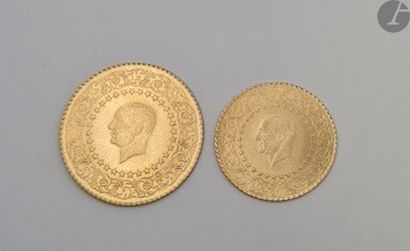  Lot de 2 pièces en or (22K) turques. Poids: 5,32 g 
- 50 Kurush. 1968 
- 25 kurush....