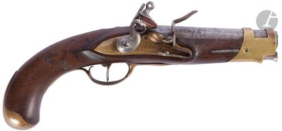 null 
Flintlock pistol of half-arm. {CR}Round barrel with flats to the thunder. {CR}Bronze...
