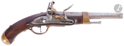  Pistolet à silex de marine dit de bord modèle 1786. {CR}Canon rond à méplats au...