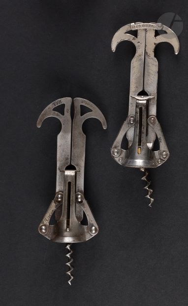 null HENRI PARAF and VEUVE PARAF

Two corkscrews with double iron lever, one topped...