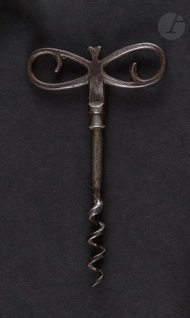 null GAGNEPAIN

Simple corkscrew in iron, the handle with two wings.

Marked " GAGNEPAIN...