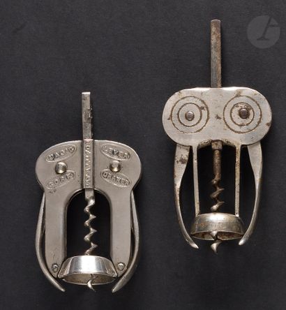 null Two corkscrews with double lever in nickel-plated metal also called "HIBOU".

Marked...