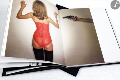 null [
KATE MOSS & AGENT PROVOCATEURThe
Four Dreams of Miss X. 
Pavilion Books, 2007.
in-4...