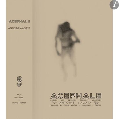 null [A book - A photograph(s)
]D'AGATA, ANTOINE (1961) [Signed]
Acéphale.
Studio...