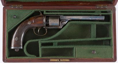  Revolver à percussion Devisme modèle 1855, six coups, calibre 11 mm, simple action....