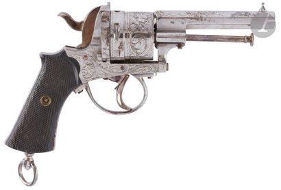  Revolver type « Bulldog », six coups, calibre 380 à percussion centrale, double...