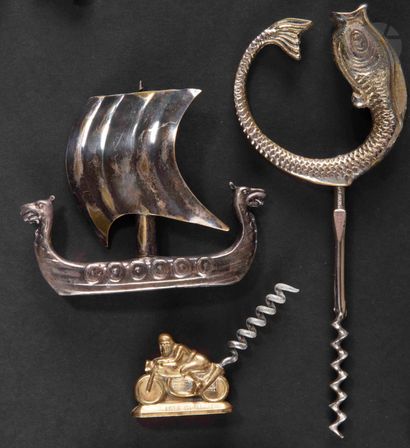  Three simple figurative corkscrews: motorcycle, drakkar, fish 
Marked " ISLE OF...