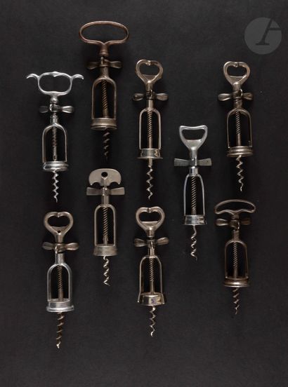 null Nine corkscrews with propeller type "Ménagère" out of metal. Various models.

Heights:...