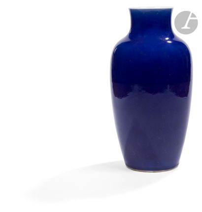 
Monochrome blue porcelain vase of baluster...
