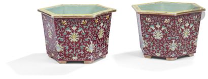 Pair of hexagonal planters in polychrome...