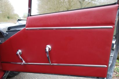  JAGUAR Type E 3.8L FHC coupé " plancher plat " - 1961 Châssis #885210 (décembre...