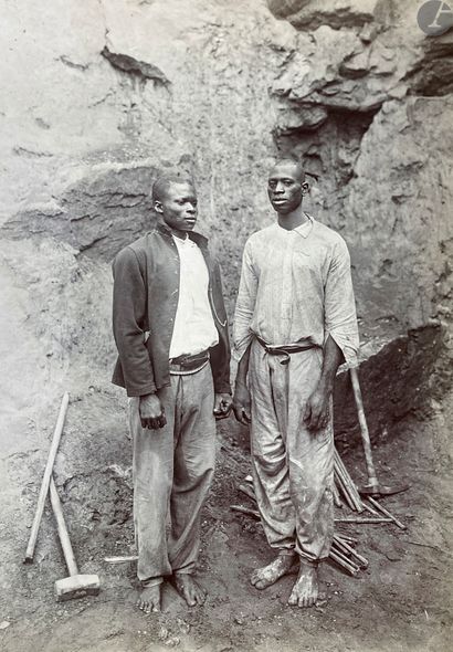 null Photographe non identifié
De Tamatave à Tananarive, 1900-1901. 
Colonie de Madagascar....