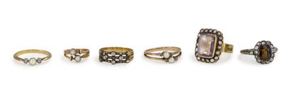 Lot of 6 gold rings 18K (750) decorated with...