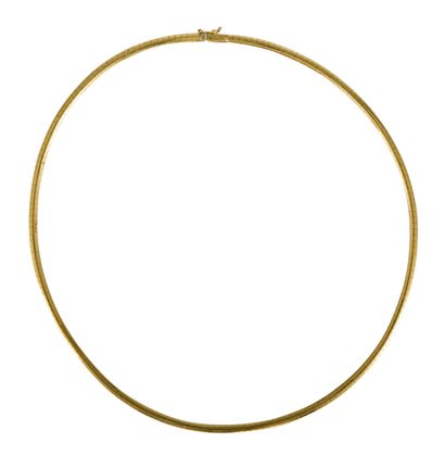 Flat cable necklace in 18K gold (750). Length:...