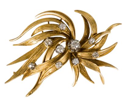 18K (750) gold foliage brooch, set with old...