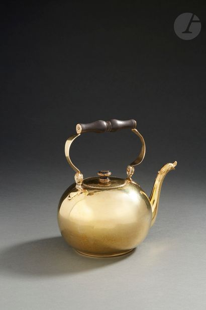 PARIS 1779 - 1780
A vermeil kettle of ball...