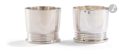 null PARIS CIRCA 1920 - 1930
Pair of silver goblets resting on a circular tray, the...