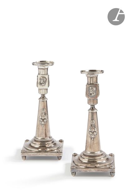 AUGSBURG 1787 - 1789
Pair of silver candlesticks...