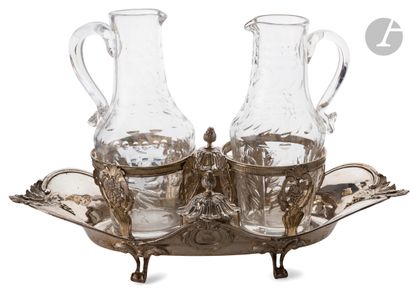 PARIS 1778 - 1779 
Oval silver oil and vinegar...