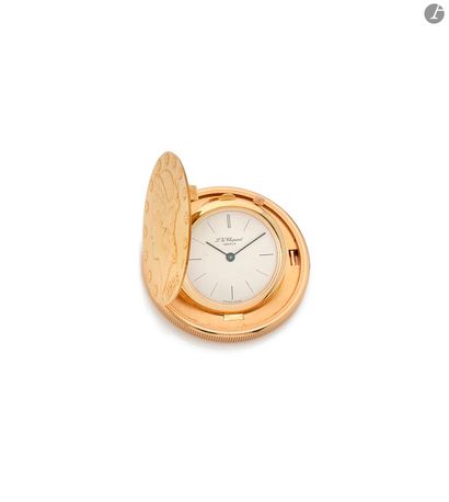 null CHOPARD. COIN WATCH Coin watch in 18K (750) yellow gold, case in the shape of...