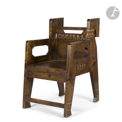 null TRAVAIL EUROPÉEN VERS 1900-20
Chevaux stylisés
Rare fauteuil zoomorphe en châtaigner...