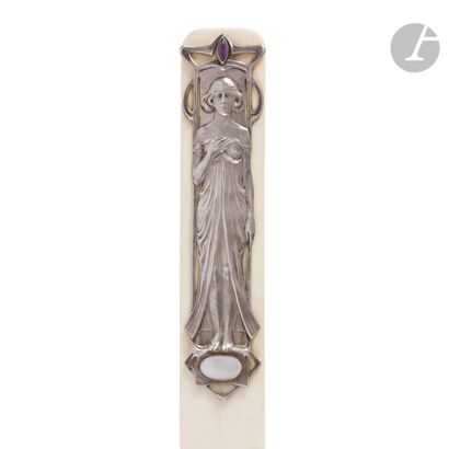 null ART NOUVEAU PERIOD WORK
The Secret
Silver and ivory letter opener.
The decorative...