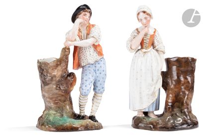 null Paris, Jacob Petit
Paire de statuettes en porcelaine représentant un couple...