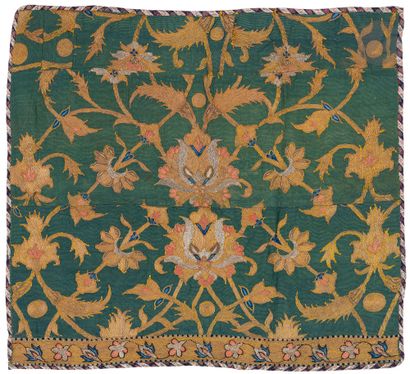 null Ensemble de trois textiles, Iran, XVIIe - XVIIIe siècle
Le premier, Iran ou...