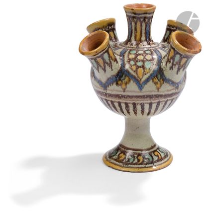 null Vase meka or candlestick cham'adan, Tunisia, Nabeul, De Verclos workshop, 1920-50
Vase...