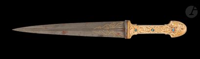null Kindjal dagger, Iran qâjâr, 19th century
Straight steel blade with double edge...