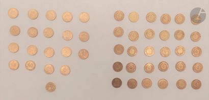 null 50 pièces de 20 Francs en or, dans un sachet numéroté 2017129: - 1 pièce de...