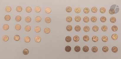 null 50 pièces de 20 Francs en or, dans un sachet numéroté 2017129: - 1 pièce de...