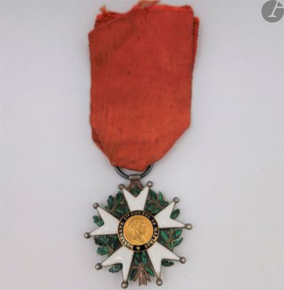 null FRANCE 
ORDRE DE LA LÉGION D’HONNEUR, institué en 1802. 
Étoile de chevalier...