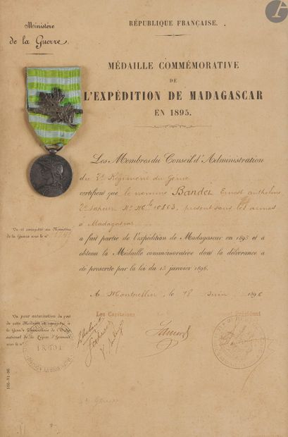 FRANCE 
MÉDAILLE DE MADAGASCAR (1895) 
Médaille...