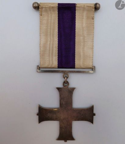 null GREAT BRITAIN - USA 
- bar of three miniatures: Military cross in silver, 1914-1918...
