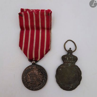 null FRANCE 
MÉDAILLE DE SAINTE-HÉLÈNE (1857) 
Médaille de la campagne d’italie (1859)
Deux...