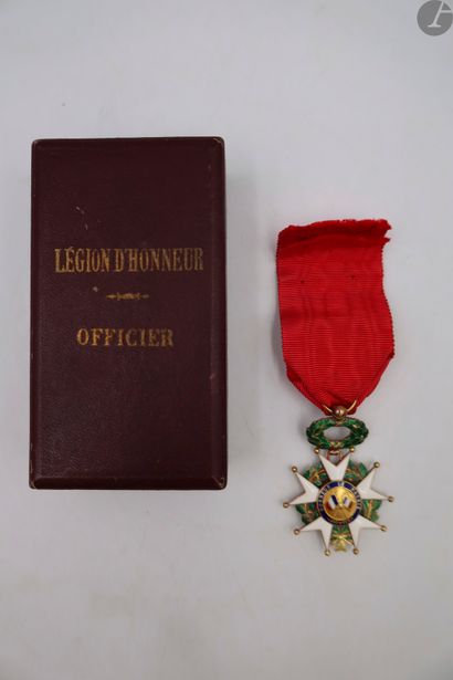 null FRANCE 
ORDRE DE LA LÉGION D’HONNEUR, institué en 1802. 
Étoile d’officier d’époque...