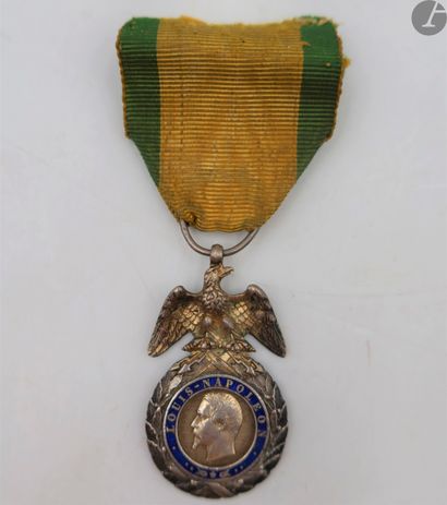 null MÉDAILLE MILITAIRE (1852)
Médaille militaire du 2e type, par BARRE. 
En argent,...